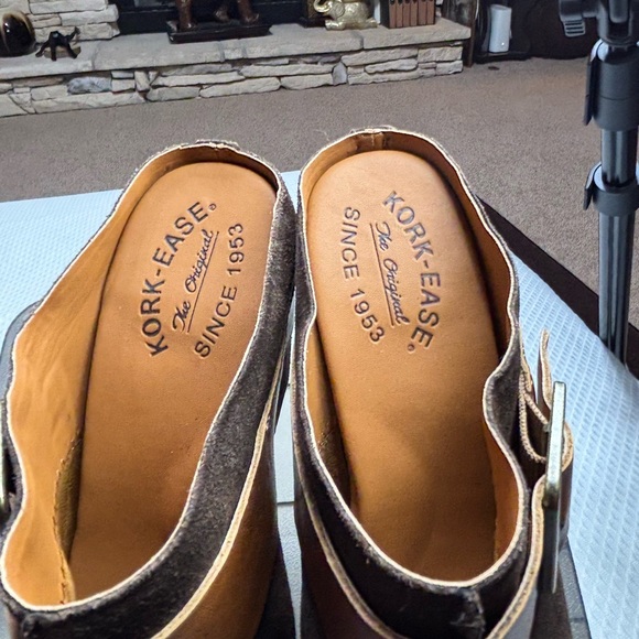 Kork-Ease Brown Tan Mules with Chunky Heel - Picture 5 of 12